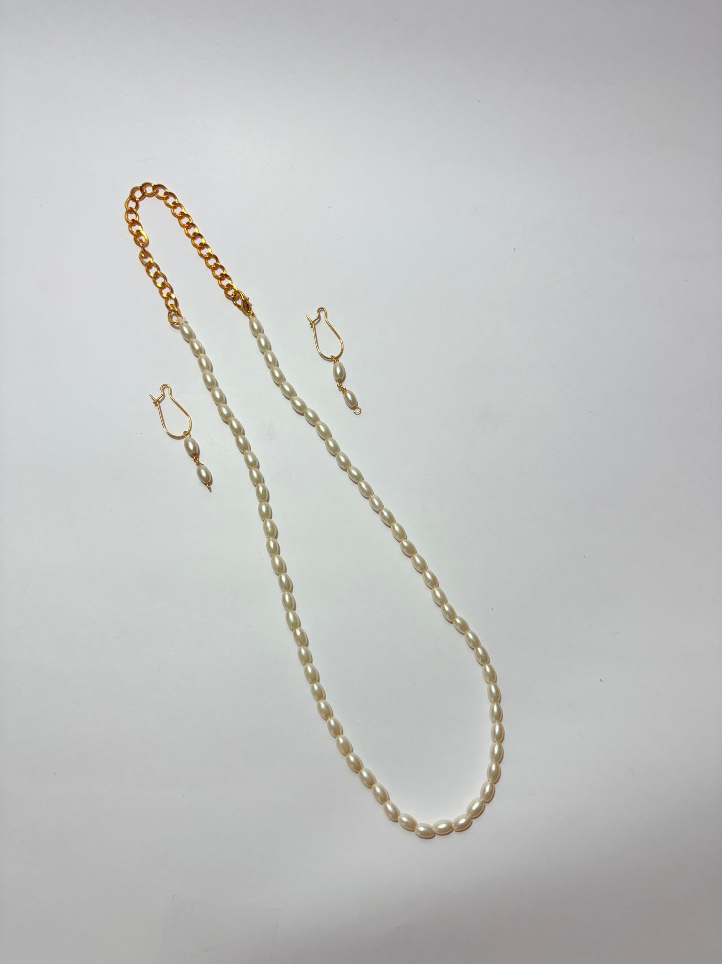 Elegant Oval Pearl Necklace & Earring Set